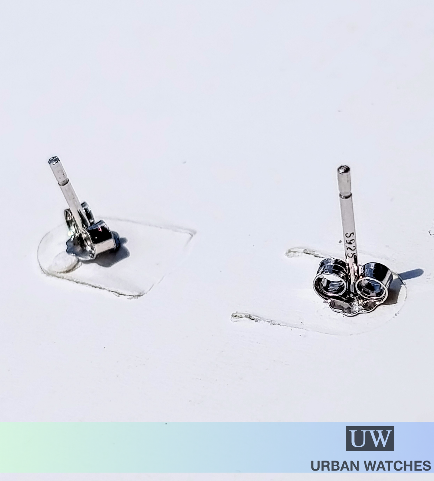 Aretes Zircón 4mm en garra de plata 925