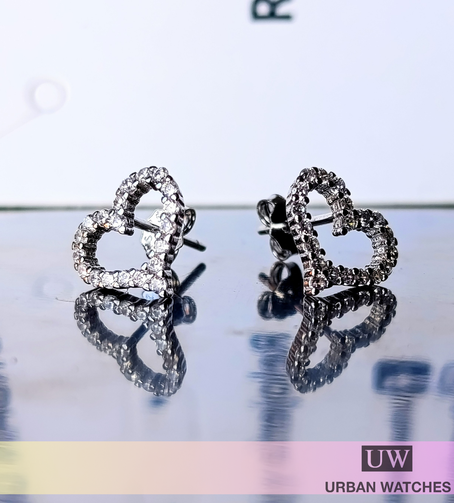 Aretes Corazón incrustado con zircones, plata 925